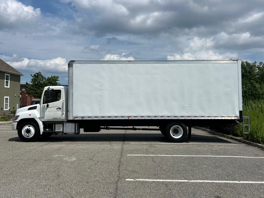 2020 Hino 268A 26FT MORGAN BOX/SIDE DOOR/MAXON LIFTGATE NON CDL, available for sale in Paterson, New Jersey | Speedway Commercial Motors LLC. Paterson, New Jersey 2020 Hino 268A 26FT MORGAN BOX/SIDE DOOR/MAXON LIFTGATE NON CDL, available for sale in Paterson, New Jersey | Speedway Commercial Motors LLC. Paterson, New Jersey