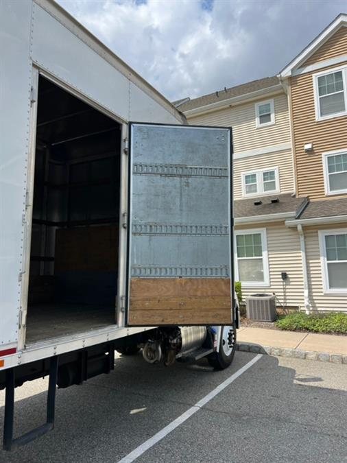 2020 Hino 268A 26FT MORGAN BOX/SIDE DOOR/MAXON LIFTGATE NON CDL, available for sale in Paterson, New Jersey | Speedway Commercial Motors LLC. Paterson, New Jersey 2020 Hino 268A 26FT MORGAN BOX/SIDE DOOR/MAXON LIFTGATE NON CDL, available for sale in Paterson, New Jersey | Speedway Commercial Motors LLC. Paterson, New Jersey