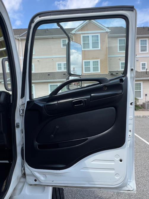2020 Hino 268A 26FT MORGAN BOX/SIDE DOOR/MAXON LIFTGATE NON CDL, available for sale in Paterson, New Jersey | Speedway Commercial Motors LLC. Paterson, New Jersey 2020 Hino 268A 26FT MORGAN BOX/SIDE DOOR/MAXON LIFTGATE NON CDL, available for sale in Paterson, New Jersey | Speedway Commercial Motors LLC. Paterson, New Jersey