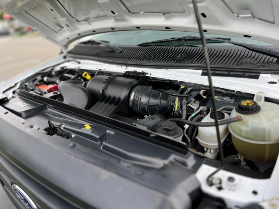 2019 Ford E-Series Cutaway E-350 DRW 176" WB, available for sale in Paterson, New Jersey | Speedway Motors LLC. Paterson, New Jersey 2019 Ford E-Series Cutaway E-350 DRW 176" WB, available for sale in Paterson, New Jersey | Speedway Motors LLC. Paterson, New Jersey