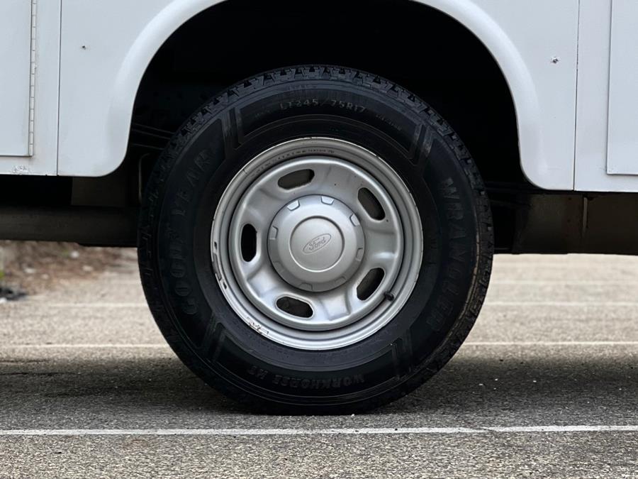 2014 Ford Super Duty F-250 SRW 4WD Reg Cab 137" XL, available for sale in Paterson, New Jersey | Speedway Motors LLC. Paterson, New Jersey 2014 Ford Super Duty F-250 SRW 4WD Reg Cab 137" XL, available for sale in Paterson, New Jersey | Speedway Motors LLC. Paterson, New Jersey