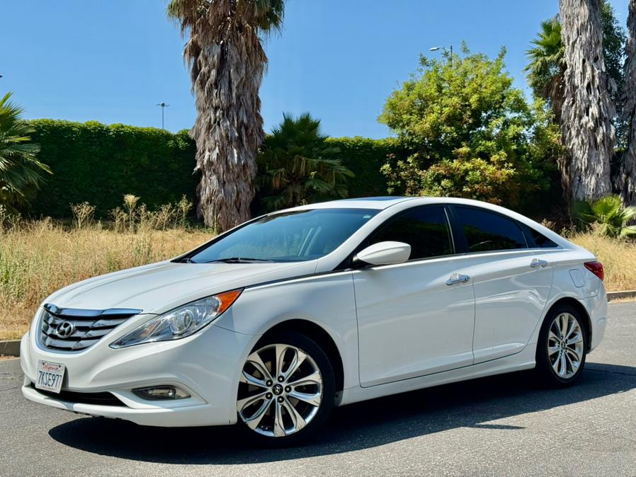 2013 Hyundai Sonata 4dr Sdn 2.4L Auto Limited, available for sale in Tarzana, California | Ivanna Auto. Tarzana, California 2013 Hyundai Sonata 4dr Sdn 2.4L Auto Limited, available for sale in Tarzana, California | Ivanna Auto. Tarzana, California