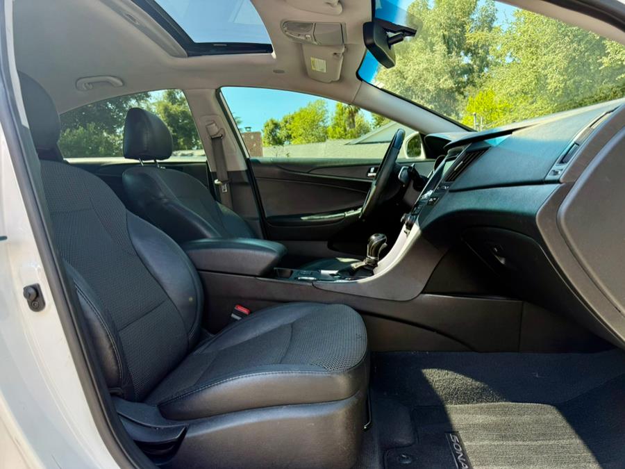 2013 Hyundai Sonata 4dr Sdn 2.4L Auto Limited, available for sale in Tarzana, California | Ivanna Auto. Tarzana, California 2013 Hyundai Sonata 4dr Sdn 2.4L Auto Limited, available for sale in Tarzana, California | Ivanna Auto. Tarzana, California