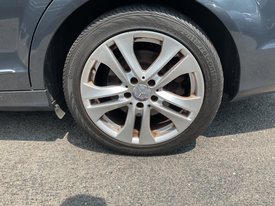 2013 Mercedes-Benz C-Class 4dr Sdn C300 Sport 4MATIC, available for sale in Waterbury, Connecticut | Jim Juliani Motors. Waterbury, Connecticut 2013 Mercedes-Benz C-Class 4dr Sdn C300 Sport 4MATIC, available for sale in Waterbury, Connecticut | Jim Juliani Motors. Waterbury, Connecticut