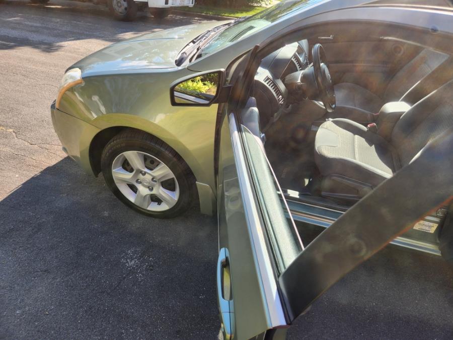 2008 Nissan Sentra 4dr Sdn I4 CVT 2.0, available for sale in West Babylon, New York | SGM Auto Sales. West Babylon, New York 2008 Nissan Sentra 4dr Sdn I4 CVT 2.0, available for sale in West Babylon, New York | SGM Auto Sales. West Babylon, New York