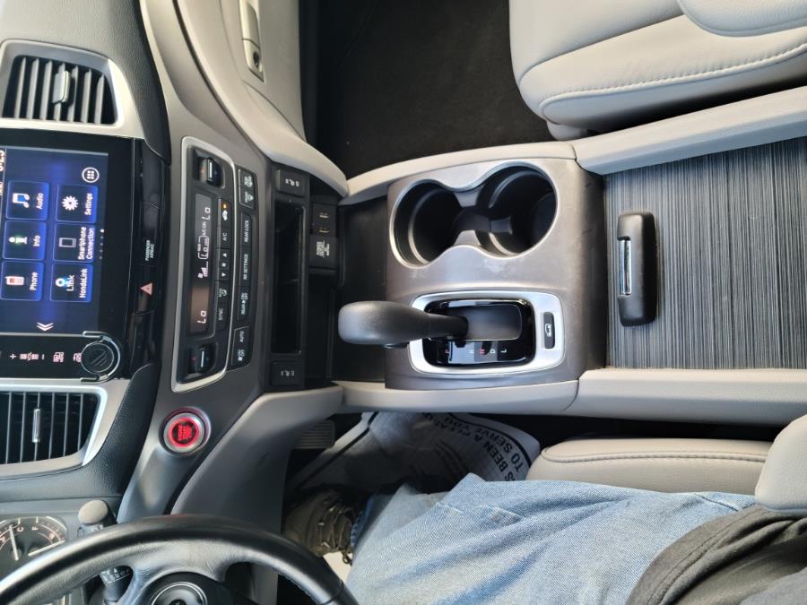 2017 Honda Pilot EX-L photo 18