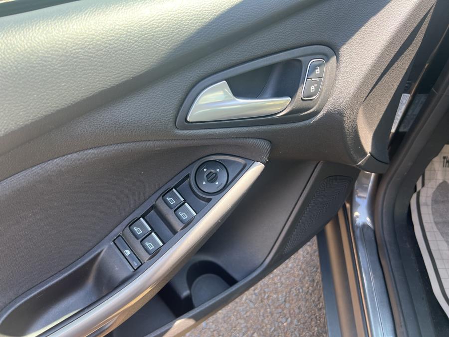 2018 Ford Focus Titanium Hatch, available for sale in Stamford, Connecticut | Harbor View Auto Sales LLC. Stamford, Connecticut 2018 Ford Focus Titanium Hatch, available for sale in Stamford, Connecticut | Harbor View Auto Sales LLC. Stamford, Connecticut