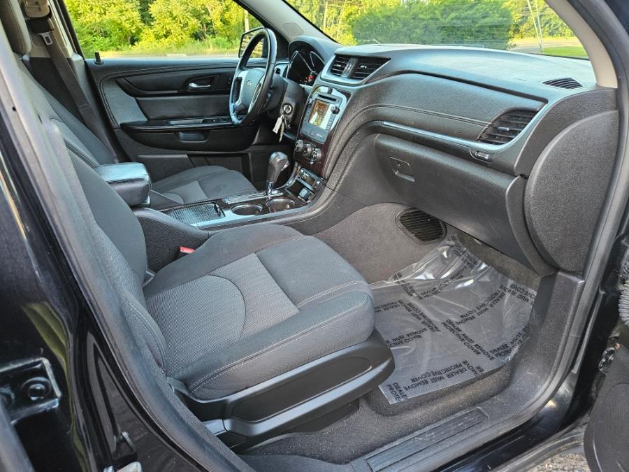 2015 Chevrolet Traverse AWD 4dr LT w/1LT, available for sale in East Windsor, Connecticut | Toro Auto. East Windsor, Connecticut 2015 Chevrolet Traverse AWD 4dr LT w/1LT, available for sale in East Windsor, Connecticut | Toro Auto. East Windsor, Connecticut