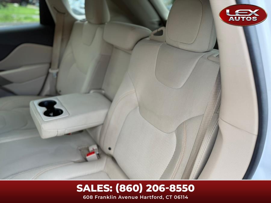 2019 Jeep Cherokee Latitude 4x4, available for sale in Hartford, Connecticut | Lex Autos LLC. Hartford, Connecticut 2019 Jeep Cherokee Latitude 4x4, available for sale in Hartford, Connecticut | Lex Autos LLC. Hartford, Connecticut