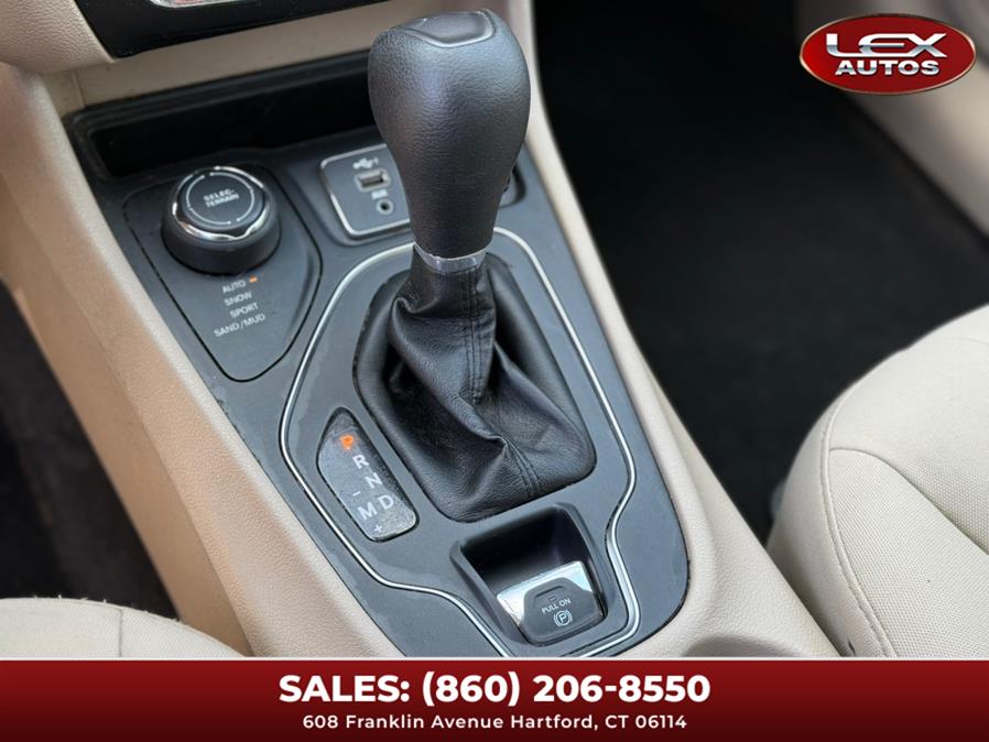 2019 Jeep Cherokee Latitude 4x4, available for sale in Hartford, Connecticut | Lex Autos LLC. Hartford, Connecticut 2019 Jeep Cherokee Latitude 4x4, available for sale in Hartford, Connecticut | Lex Autos LLC. Hartford, Connecticut