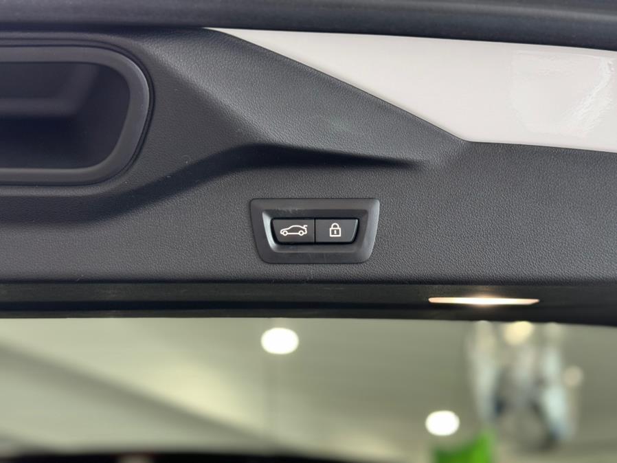 2019 BMW X5 xDrive40i Sports Activity Vehicle, available for sale in Franklin Square, New York | Luxury Motor Club. Franklin Square, New York 2019 BMW X5 xDrive40i Sports Activity Vehicle, available for sale in Franklin Square, New York | Luxury Motor Club. Franklin Square, New York
