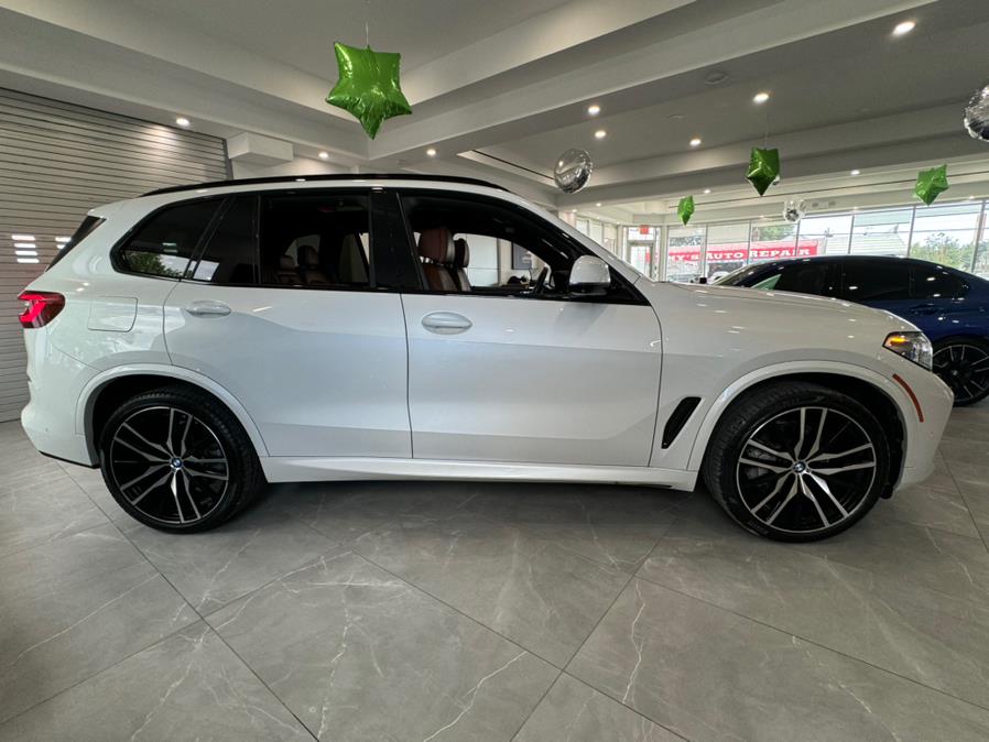 2019 BMW X5 xDrive40i Sports Activity Vehicle, available for sale in Franklin Square, New York | Luxury Motor Club. Franklin Square, New York 2019 BMW X5 xDrive40i Sports Activity Vehicle, available for sale in Franklin Square, New York | Luxury Motor Club. Franklin Square, New York