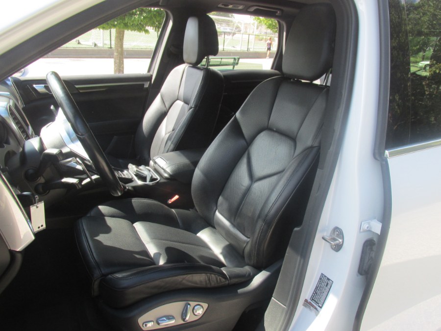 2016 Porsche Cayenne AWD 4dr, available for sale in Massapequa, New York | South Shore Auto Brokers & Sales. Massapequa, New York 2016 Porsche Cayenne AWD 4dr, available for sale in Massapequa, New York | South Shore Auto Brokers & Sales. Massapequa, New York
