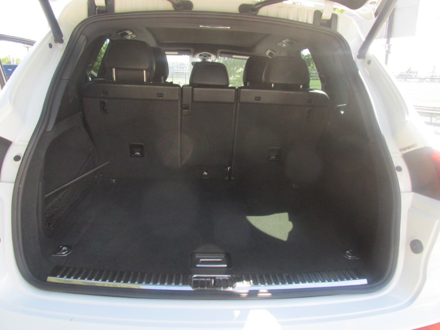 2016 Porsche Cayenne AWD 4dr, available for sale in Massapequa, New York | South Shore Auto Brokers & Sales. Massapequa, New York 2016 Porsche Cayenne AWD 4dr, available for sale in Massapequa, New York | South Shore Auto Brokers & Sales. Massapequa, New York