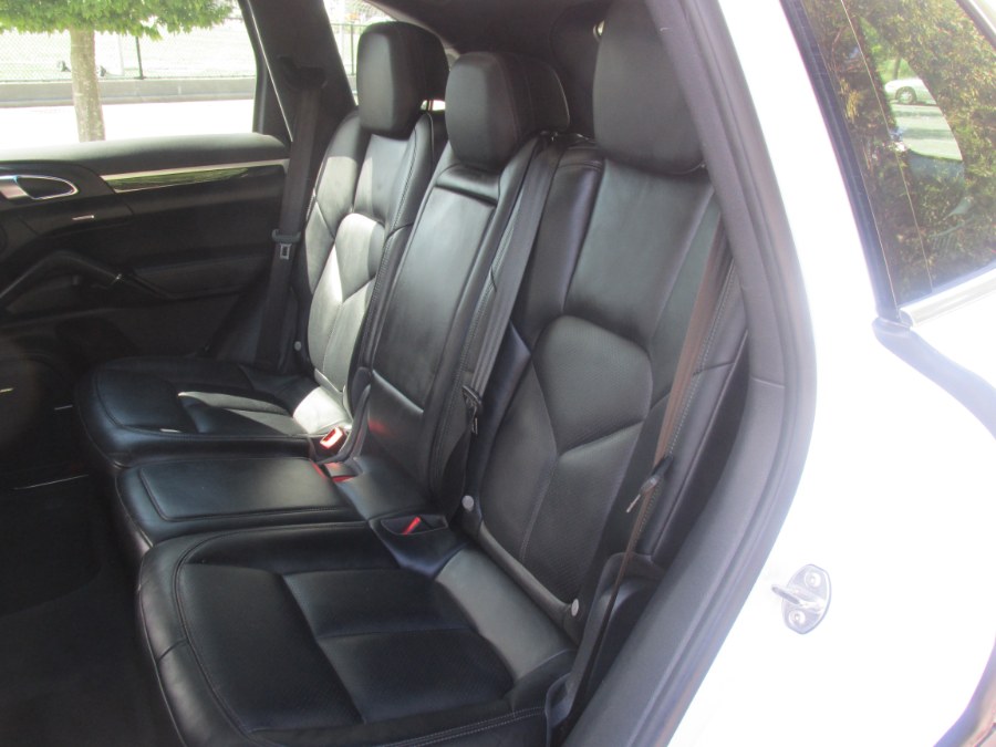 2016 Porsche Cayenne AWD 4dr, available for sale in Massapequa, New York | South Shore Auto Brokers & Sales. Massapequa, New York 2016 Porsche Cayenne AWD 4dr, available for sale in Massapequa, New York | South Shore Auto Brokers & Sales. Massapequa, New York