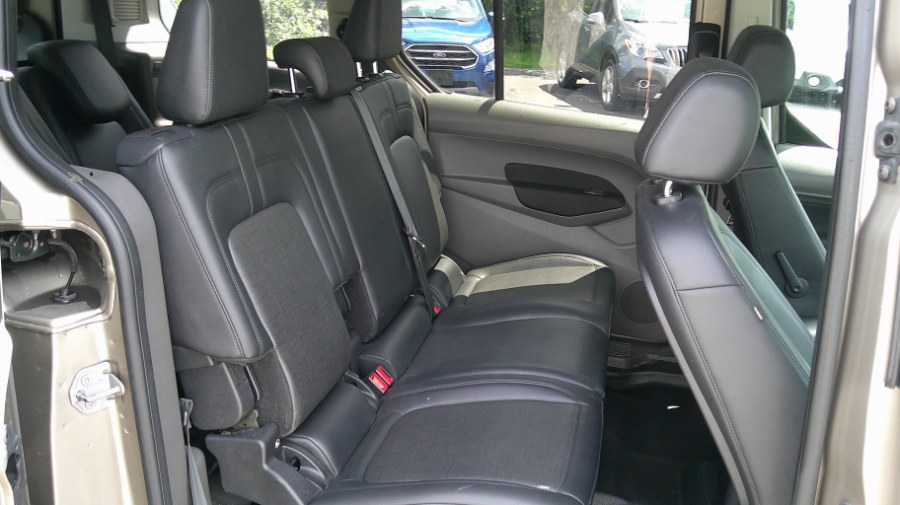 2019 Ford Transit Connect Wagon XL LWB w/Rear Symmetrical Doors, available for sale in Yantic, Connecticut | Yantic Auto Center. Yantic, Connecticut 2019 Ford Transit Connect Wagon XL LWB w/Rear Symmetrical Doors, available for sale in Yantic, Connecticut | Yantic Auto Center. Yantic, Connecticut
