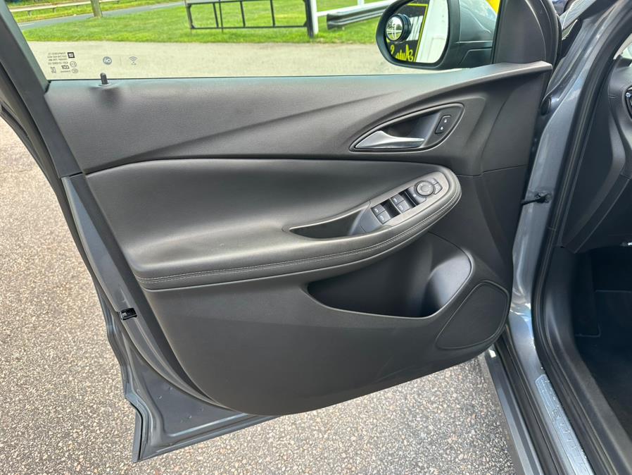 2020 Buick Encore GX AWD 4dr Preferred, available for sale in South Windsor, Connecticut | Mike And Tony Auto Sales, Inc. South Windsor, Connecticut 2020 Buick Encore GX AWD 4dr Preferred, available for sale in South Windsor, Connecticut | Mike And Tony Auto Sales, Inc. South Windsor, Connecticut