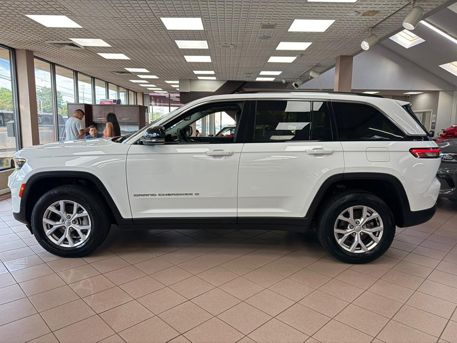 2022 Jeep Grand Cherokee Limited 4x4, available for sale in Massapequa Park, New York | Power Motors East. Massapequa Park, New York 2022 Jeep Grand Cherokee Limited 4x4, available for sale in Massapequa Park, New York | Power Motors East. Massapequa Park, New York