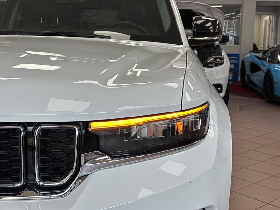 2022 Jeep Grand Cherokee Limited 4x4, available for sale in Massapequa Park, New York | Power Motors East. Massapequa Park, New York 2022 Jeep Grand Cherokee Limited 4x4, available for sale in Massapequa Park, New York | Power Motors East. Massapequa Park, New York