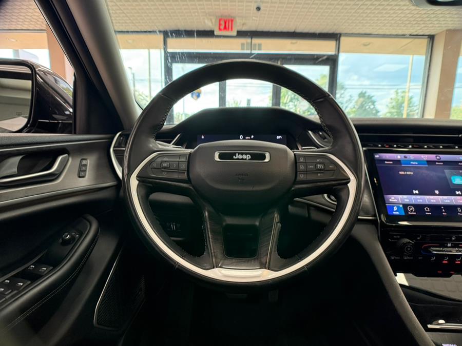 2022 Jeep Grand Cherokee Limited 4x4, available for sale in Massapequa Park, New York | Power Motors East. Massapequa Park, New York 2022 Jeep Grand Cherokee Limited 4x4, available for sale in Massapequa Park, New York | Power Motors East. Massapequa Park, New York