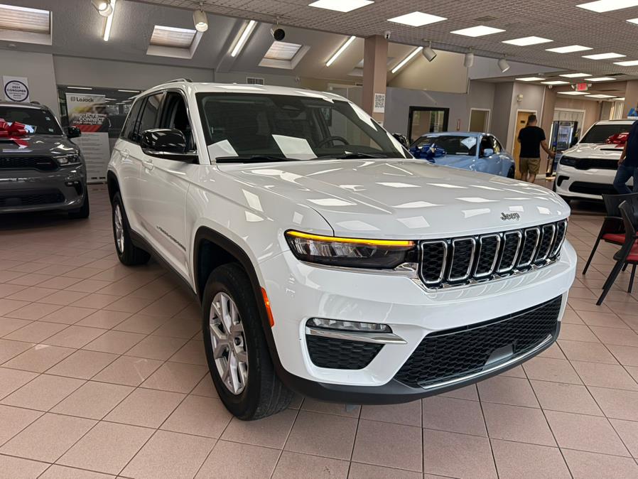 2022 Jeep Grand Cherokee Limited 4x4, available for sale in Massapequa Park, New York | Power Motors East. Massapequa Park, New York 2022 Jeep Grand Cherokee Limited 4x4, available for sale in Massapequa Park, New York | Power Motors East. Massapequa Park, New York