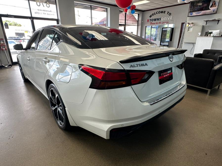 2023 Nissan Altima 2.5 SR Sedan, available for sale in Inwood, New York | 5 Towns Drive. Inwood, New York 2023 Nissan Altima 2.5 SR Sedan, available for sale in Inwood, New York | 5 Towns Drive. Inwood, New York