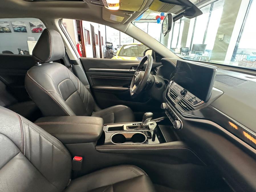 2023 Nissan Altima 2.5 SR Sedan, available for sale in Inwood, New York | 5 Towns Drive. Inwood, New York 2023 Nissan Altima 2.5 SR Sedan, available for sale in Inwood, New York | 5 Towns Drive. Inwood, New York