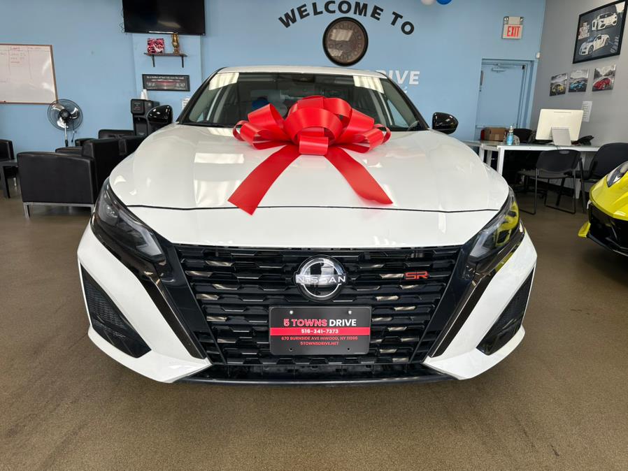 2023 Nissan Altima 2.5 SR Sedan, available for sale in Inwood, New York | 5 Towns Drive. Inwood, New York 2023 Nissan Altima 2.5 SR Sedan, available for sale in Inwood, New York | 5 Towns Drive. Inwood, New York