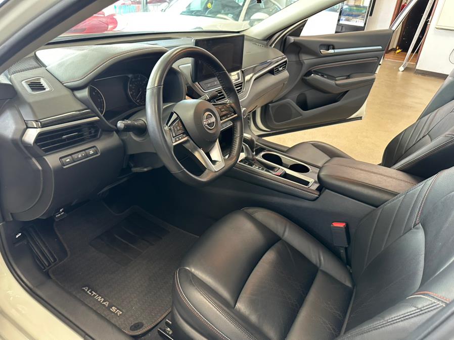 2023 Nissan Altima 2.5 SR Sedan, available for sale in Inwood, New York | 5 Towns Drive. Inwood, New York 2023 Nissan Altima 2.5 SR Sedan, available for sale in Inwood, New York | 5 Towns Drive. Inwood, New York