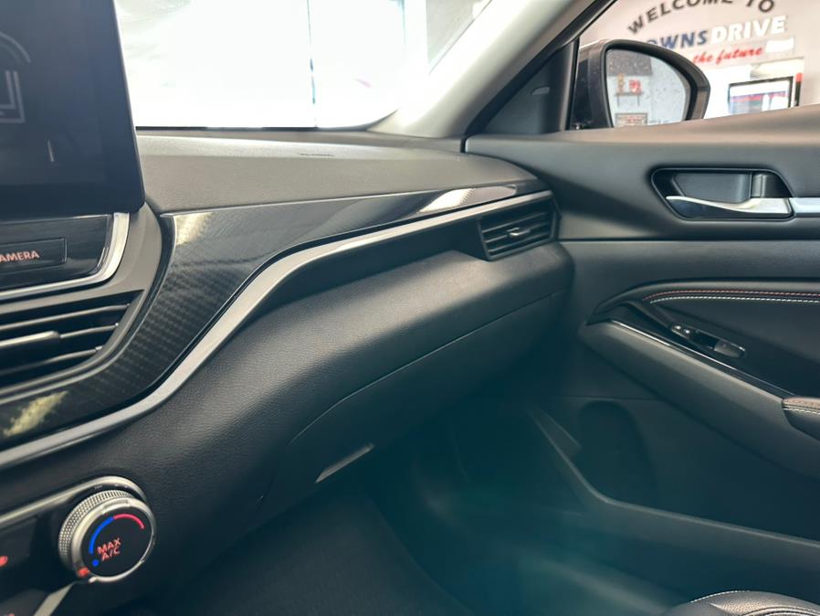 2023 Nissan Altima 2.5 SR Sedan, available for sale in Inwood, New York | 5 Towns Drive. Inwood, New York 2023 Nissan Altima 2.5 SR Sedan, available for sale in Inwood, New York | 5 Towns Drive. Inwood, New York