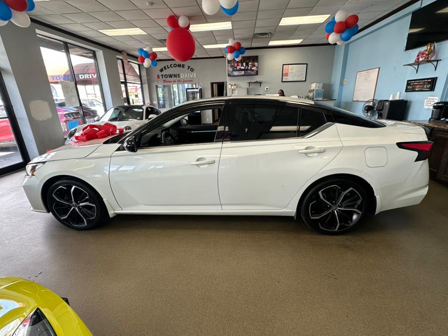 2023 Nissan Altima 2.5 SR Sedan, available for sale in Inwood, New York | 5 Towns Drive. Inwood, New York 2023 Nissan Altima 2.5 SR Sedan, available for sale in Inwood, New York | 5 Towns Drive. Inwood, New York
