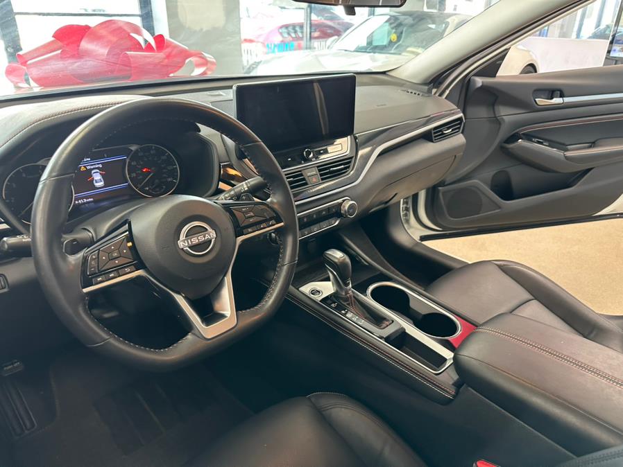 2023 Nissan Altima 2.5 SR Sedan, available for sale in Inwood, New York | 5 Towns Drive. Inwood, New York 2023 Nissan Altima 2.5 SR Sedan, available for sale in Inwood, New York | 5 Towns Drive. Inwood, New York