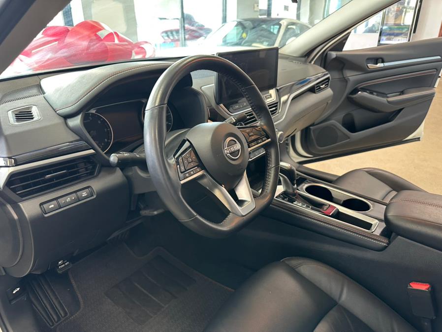 2023 Nissan Altima 2.5 SR Sedan, available for sale in Inwood, New York | 5 Towns Drive. Inwood, New York 2023 Nissan Altima 2.5 SR Sedan, available for sale in Inwood, New York | 5 Towns Drive. Inwood, New York