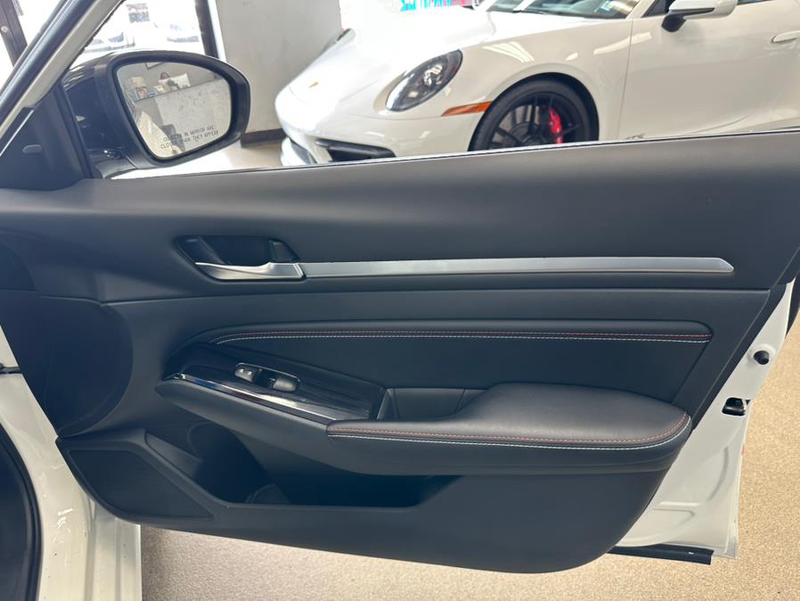 2023 Nissan Altima 2.5 SR Sedan, available for sale in Inwood, New York | 5 Towns Drive. Inwood, New York 2023 Nissan Altima 2.5 SR Sedan, available for sale in Inwood, New York | 5 Towns Drive. Inwood, New York