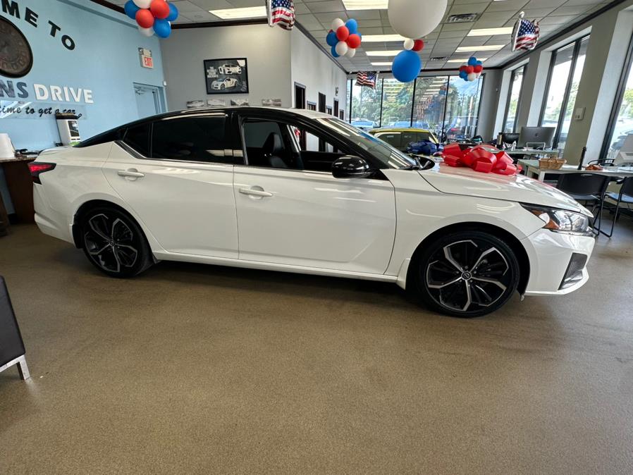 2023 Nissan Altima 2.5 SR Sedan, available for sale in Inwood, New York | 5 Towns Drive. Inwood, New York 2023 Nissan Altima 2.5 SR Sedan, available for sale in Inwood, New York | 5 Towns Drive. Inwood, New York