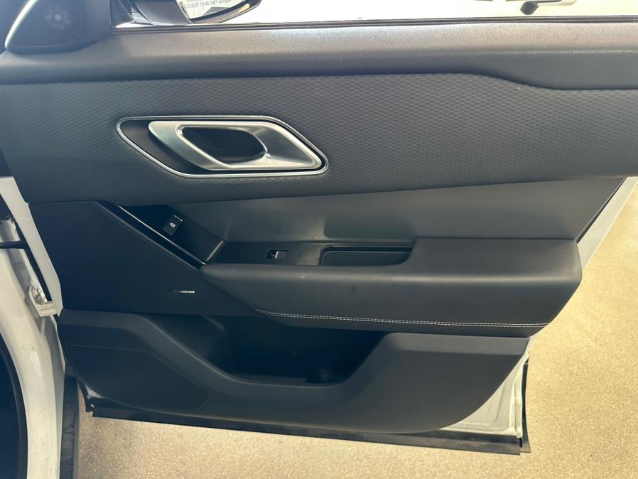 2021 Land Rover Range Rover Velar P250 S, available for sale in Inwood, New York | 5 Towns Drive. Inwood, New York 2021 Land Rover Range Rover Velar P250 S, available for sale in Inwood, New York | 5 Towns Drive. Inwood, New York
