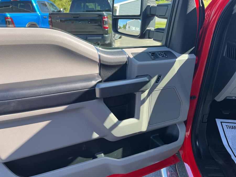 2017 Ford Super Duty F-350 SRW XLT 4WD Reg Cab 8'' Box, available for sale in Bangor , Maine | Pray's Auto Sales . Bangor , Maine 2017 Ford Super Duty F-350 SRW XLT 4WD Reg Cab 8'' Box, available for sale in Bangor , Maine | Pray's Auto Sales . Bangor , Maine