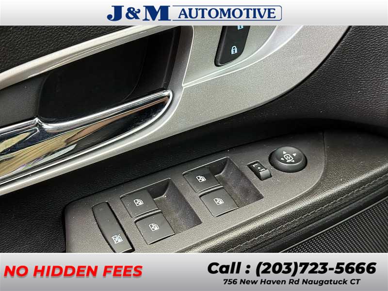 2016 Chevrolet Equinox LT, available for sale in Naugatuck, Connecticut | J&M Automotive Sls&Svc LLC. Naugatuck, Connecticut 2016 Chevrolet Equinox LT, available for sale in Naugatuck, Connecticut | J&M Automotive Sls&Svc LLC. Naugatuck, Connecticut