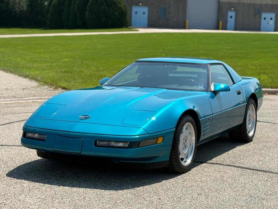 1992 Chevrolet Corvette Base photo 2