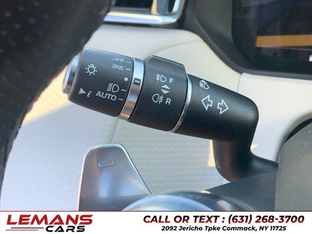 2018 Land Rover Range Rover Velar SE R-Dynamic, available for sale in Commack, New York | Lemans Cars. Commack, New York 2018 Land Rover Range Rover Velar SE R-Dynamic, available for sale in Commack, New York | Lemans Cars. Commack, New York