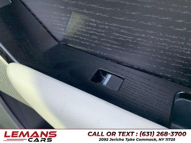 2018 Land Rover Range Rover Velar SE R-Dynamic, available for sale in Commack, New York | Lemans Cars. Commack, New York 2018 Land Rover Range Rover Velar SE R-Dynamic, available for sale in Commack, New York | Lemans Cars. Commack, New York