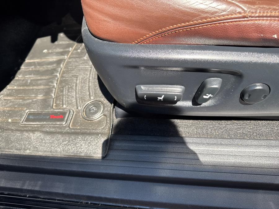 2015 Toyota 4Runner 4WD 4dr V6 Limited, available for sale in Waterbury, Connecticut | National Auto Brokers, Inc.. Waterbury, Connecticut 2015 Toyota 4Runner 4WD 4dr V6 Limited, available for sale in Waterbury, Connecticut | National Auto Brokers, Inc.. Waterbury, Connecticut