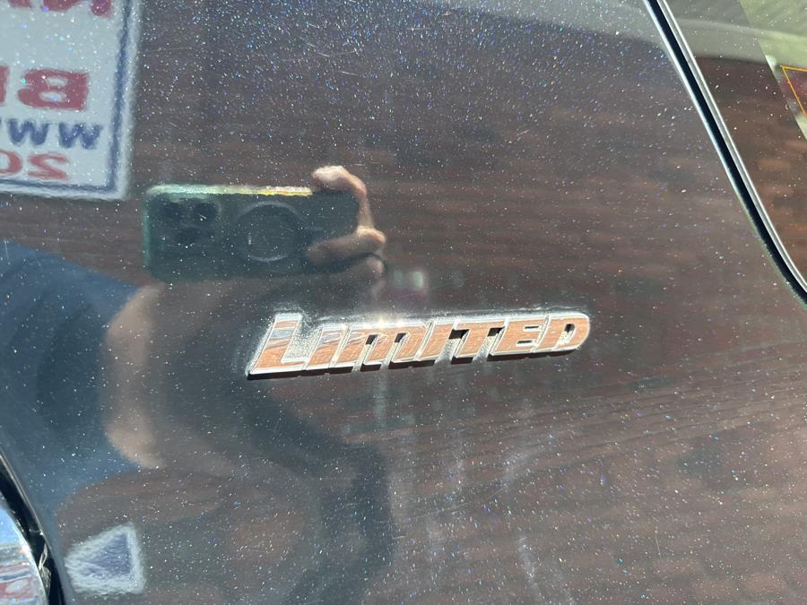 2015 Toyota 4Runner 4WD 4dr V6 Limited, available for sale in Waterbury, Connecticut | National Auto Brokers, Inc.. Waterbury, Connecticut 2015 Toyota 4Runner 4WD 4dr V6 Limited, available for sale in Waterbury, Connecticut | National Auto Brokers, Inc.. Waterbury, Connecticut