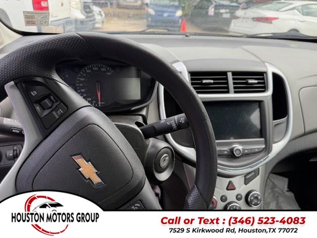 2018 Chevrolet Sonic 4dr Sdn Auto LT, available for sale in Houston, Texas | Houston Motors Group LLC. Houston, Texas 2018 Chevrolet Sonic 4dr Sdn Auto LT, available for sale in Houston, Texas | Houston Motors Group LLC. Houston, Texas
