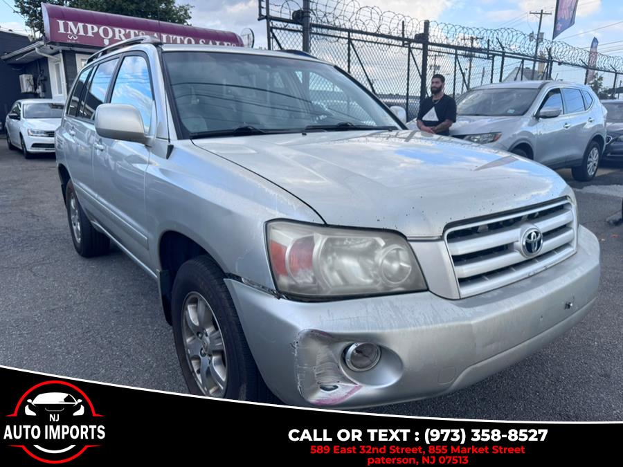 2004 Toyota Highlander 4dr V6 4WD w/3rd Row (Natl), available for sale in Paterson, New Jersey | NJ Auto Imports. Paterson, New Jersey 2004 Toyota Highlander 4dr V6 4WD w/3rd Row (Natl), available for sale in Paterson, New Jersey | NJ Auto Imports. Paterson, New Jersey