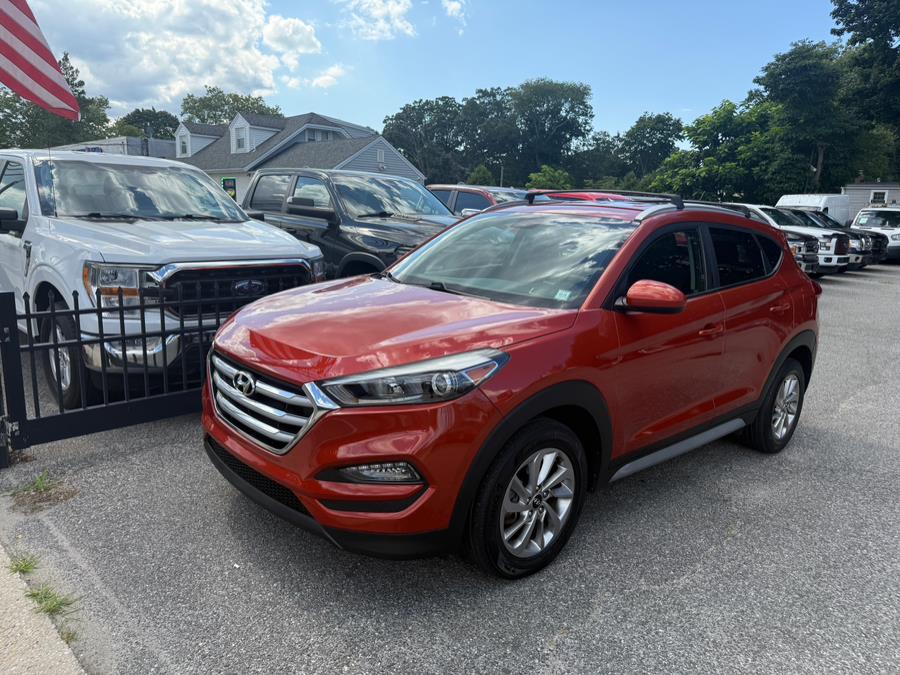 2017 Hyundai Tucson SE AWD, available for sale in Huntington Station, New York | Huntington Auto Mall. Huntington Station, New York 2017 Hyundai Tucson SE AWD, available for sale in Huntington Station, New York | Huntington Auto Mall. Huntington Station, New York