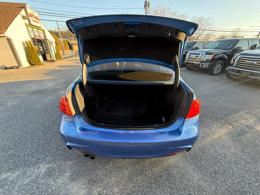 2015 BMW 3 Series 4dr Sdn 328i xDrive AWD SULEV, available for sale in Huntington Station, New York | Huntington Auto Mall. Huntington Station, New York 2015 BMW 3 Series 4dr Sdn 328i xDrive AWD SULEV, available for sale in Huntington Station, New York | Huntington Auto Mall. Huntington Station, New York