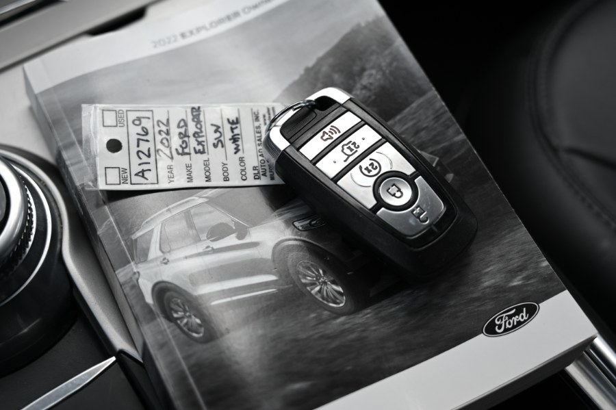 2022 Ford Explorer XLT 4WD, available for sale in Waterbury, Connecticut | Highline Car Connection. Waterbury, Connecticut 2022 Ford Explorer XLT 4WD, available for sale in Waterbury, Connecticut | Highline Car Connection. Waterbury, Connecticut