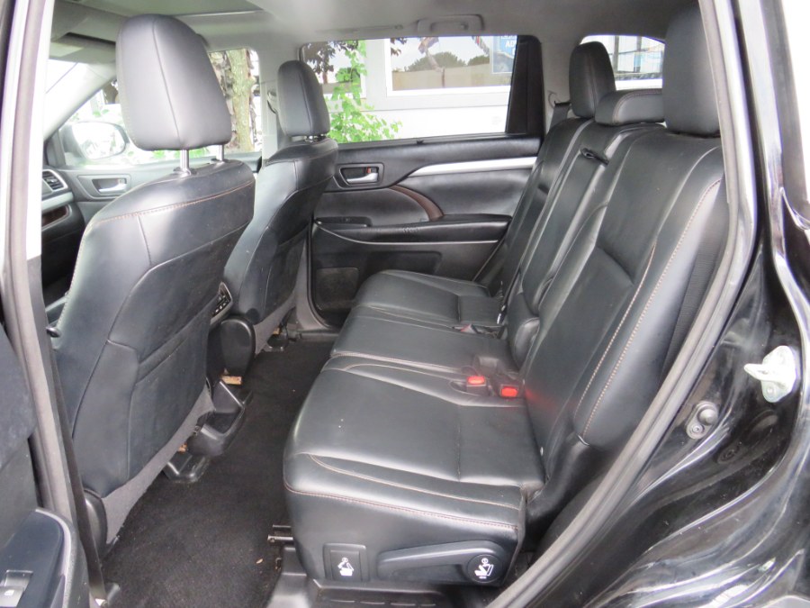 2015 Toyota Highlander XLE AWD V6, available for sale in Middle Village, New York | Road Masters II INC. Middle Village, New York 2015 Toyota Highlander XLE AWD V6, available for sale in Middle Village, New York | Road Masters II INC. Middle Village, New York