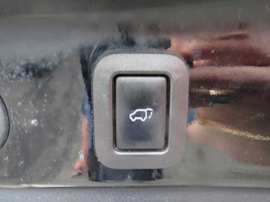2015 Toyota Highlander XLE AWD V6, available for sale in Middle Village, New York | Road Masters II INC. Middle Village, New York 2015 Toyota Highlander XLE AWD V6, available for sale in Middle Village, New York | Road Masters II INC. Middle Village, New York